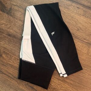 Fabletics Black and White Women's Leggings